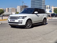 Used 2014 Range Rover Vogue SE for sale in Dubai